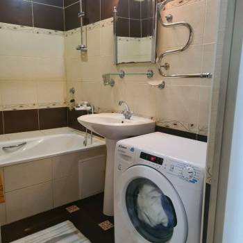 Сдается Многокомнатная квартира, 102 м²