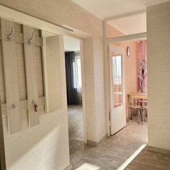 Сдается 1-комнатная квартира, 40,6 м²