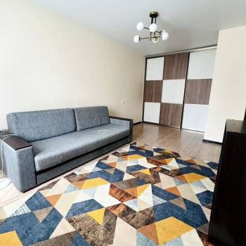 Сдается 1-комнатная квартира, 37 м²