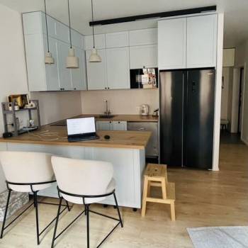 Продается 1-комнатная квартира, 51,7 м²