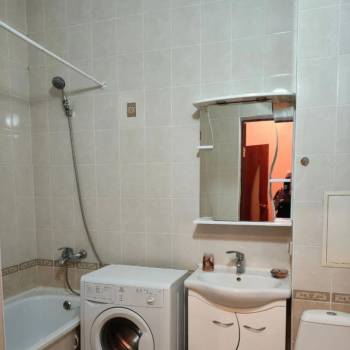Сдается 1-комнатная квартира, 48,8 м²