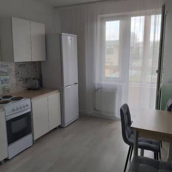 Сдается 1-комнатная квартира, 40 м²