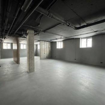 Сдается Нежилое помещение, 221 м²