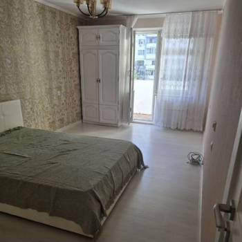Сдается 1-комнатная квартира, 50 м²
