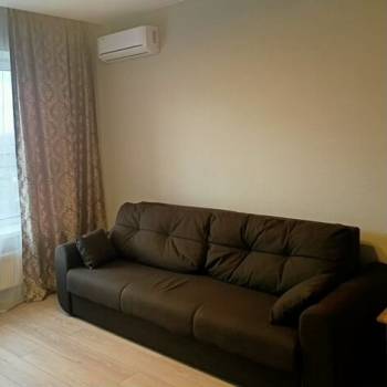 Сдается 1-комнатная квартира, 37 м²