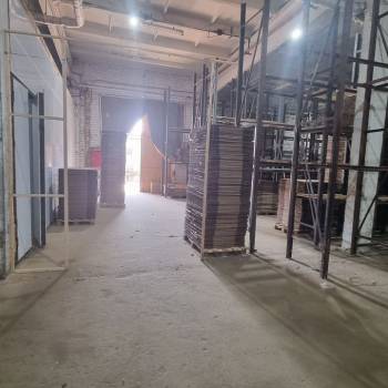 Сдается Нежилое помещение, 370 м²