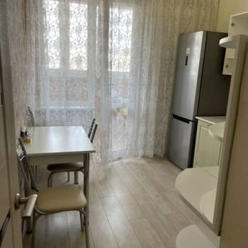 Сдается 1-комнатная квартира, 37,2 м²