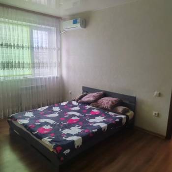 Сдается 1-комнатная квартира, 43 м²