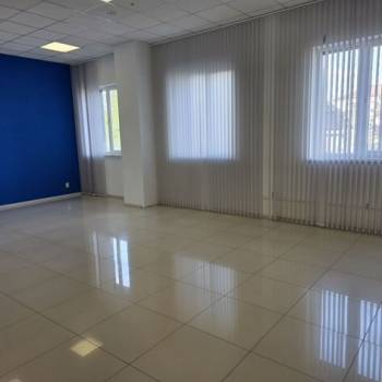 Сдается Нежилое помещение, 130 м²
