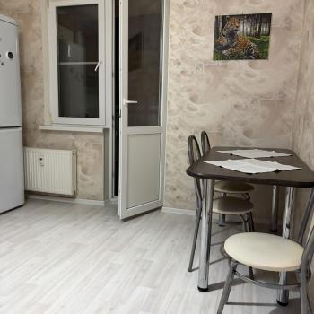 Сдается 1-комнатная квартира, 39 м²
