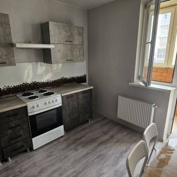Сдается 1-комнатная квартира, 38 м²