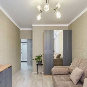 Сдается 1-комнатная квартира, 42 м²