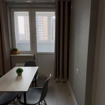 Сдается 1-комнатная квартира, 39 м²