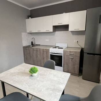 Сдается 1-комнатная квартира, 39 м²