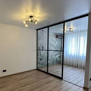 Продается 1-комнатная квартира, 32,7 м²