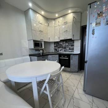 Сдается 2-х комнатная квартира, 60 м²