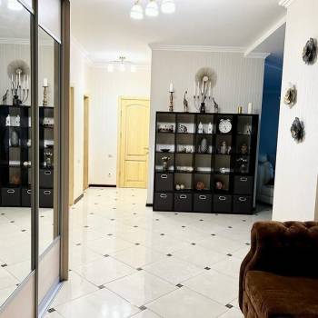 Сдается Многокомнатная квартира, 126 м²