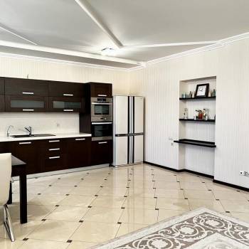 Сдается Многокомнатная квартира, 126 м²