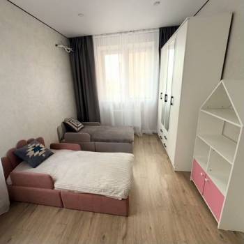 Сдается Многокомнатная квартира, 72 м²