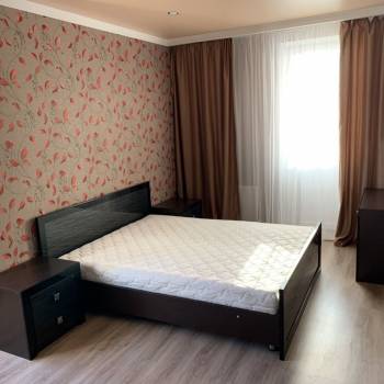 Сдается Многокомнатная квартира, 103 м²
