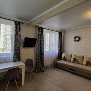 Продается 1-комнатная квартира, 35 м²