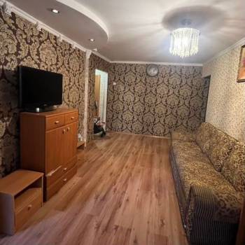 Сдается Многокомнатная квартира, 60 м²