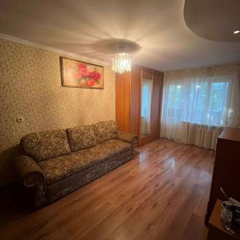Сдается Многокомнатная квартира, 60 м²