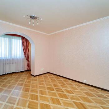 Продается Многокомнатная квартира, 122 м²