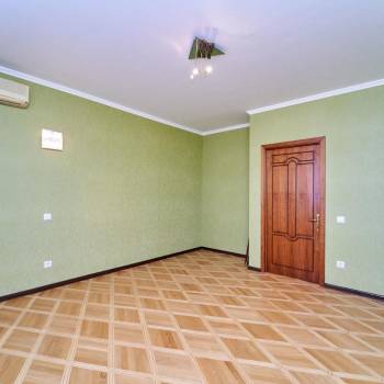 Продается Многокомнатная квартира, 122 м²