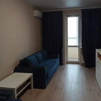 Продается 1-комнатная квартира, 40 м²