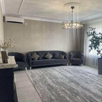 Продается Дом, 318 м²
