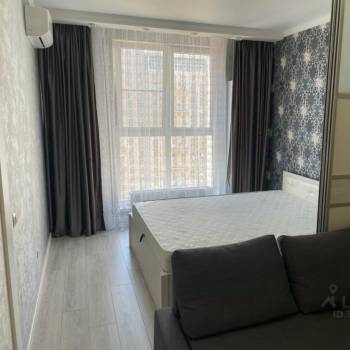 Продается 1-комнатная квартира, 51,8 м²