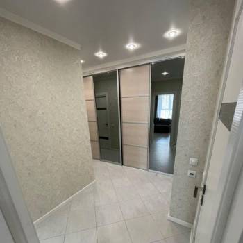 Продается 1-комнатная квартира, 51,8 м²