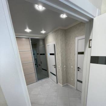 Продается 1-комнатная квартира, 51,8 м²