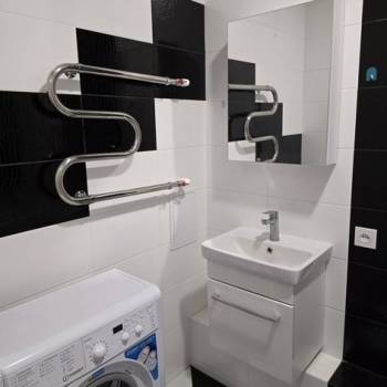 Продается 1-комнатная квартира, 36 м²
