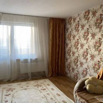 Сдается 2-х комнатная квартира, 65 м²