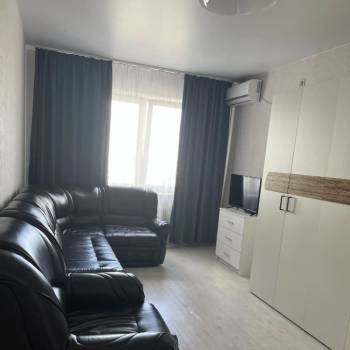 Сдается 1-комнатная квартира, 40 м²