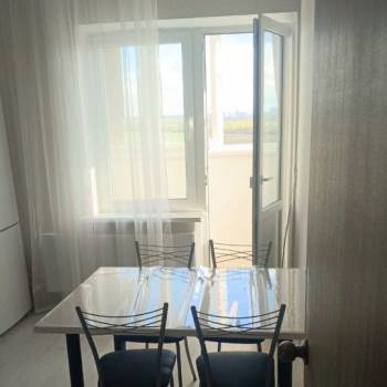 Сдается 1-комнатная квартира, 37 м²