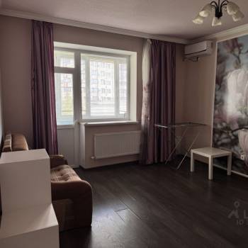 Сдается 2-х комнатная квартира, 65 м²