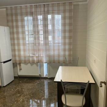 Сдается 1-комнатная квартира, 45 м²