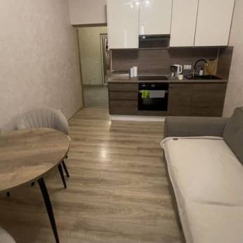 Сдается 1-комнатная квартира, 54 м²