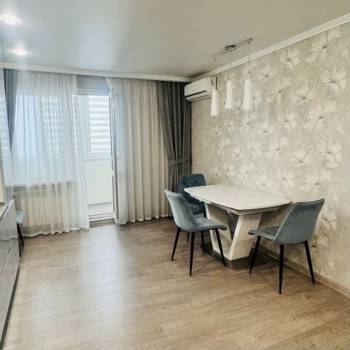 Сдается Многокомнатная квартира, 84,4 м²