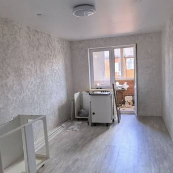 Продается 1-комнатная квартира, 42 м²