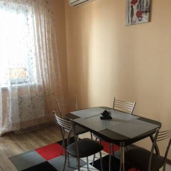 Сдается 1-комнатная квартира, 47 м²