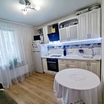 Продается 1-комнатная квартира, 48 м²