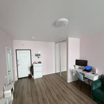 Продается 1-комнатная квартира, 41 м²