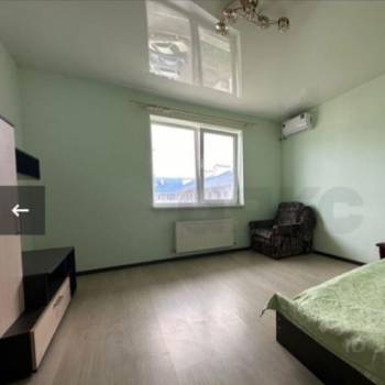 Сдается 1-комнатная квартира, 40 м²
