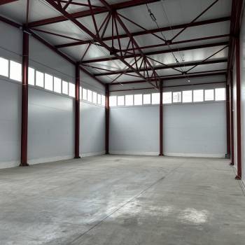 Сдается Нежилое помещение, 295 м²