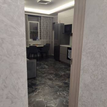 Продается 1-комнатная квартира, 42 м²