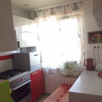 Продается Многокомнатная квартира, 60 м²